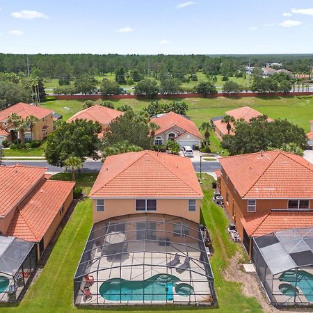 Large Spacious Home W Private Pool & Hot Tub Davenport Eksteriør bilde